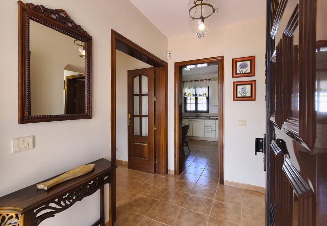 House in Arrecife - Pamipa, relax y confort en Playa La Concha House in Arrecife - Pamipa, relax y confort en Playa La Concha