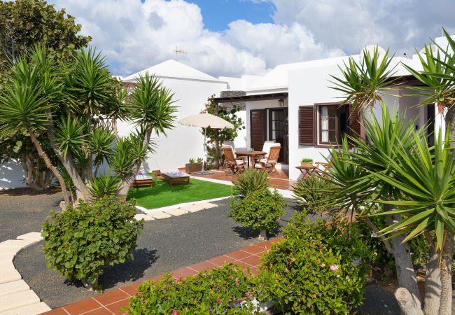 House in Arrecife - Pamipa, relax y confort en Playa La Concha House in Arrecife - Pamipa, relax y confort en Playa La Concha