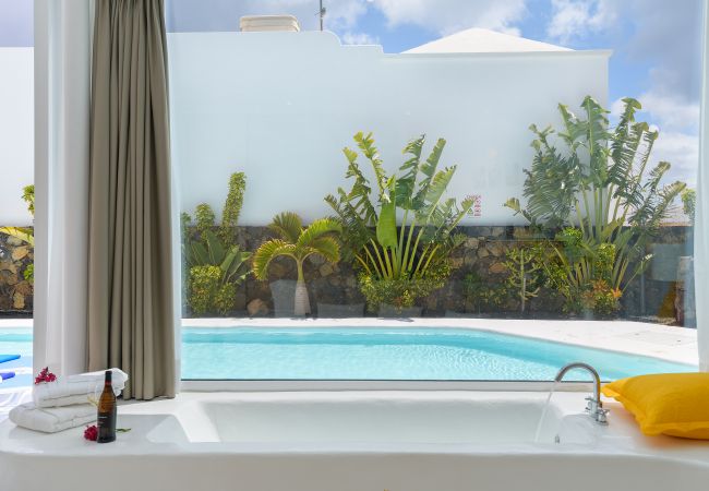 Apartment in Punta Mujeres - AQUABLANCA Suite Love Deluxe en Punta Mujeres Apartment in Punta Mujeres - AQUABLANCA Suite Love Deluxe en Punta Mujeres