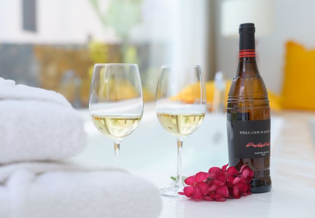 Apartment in Punta Mujeres - AQUABLANCA Suite Love Deluxe en Punta Mujeres Apartment in Punta Mujeres - AQUABLANCA Suite Love Deluxe en Punta Mujeres