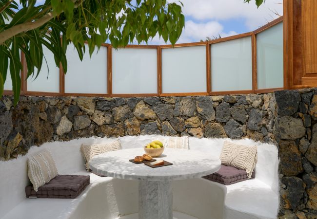 Apartment in Punta Mujeres - AQUABLANCA Suite Love Deluxe en Punta Mujeres Apartment in Punta Mujeres - AQUABLANCA Suite Love Deluxe en Punta Mujeres